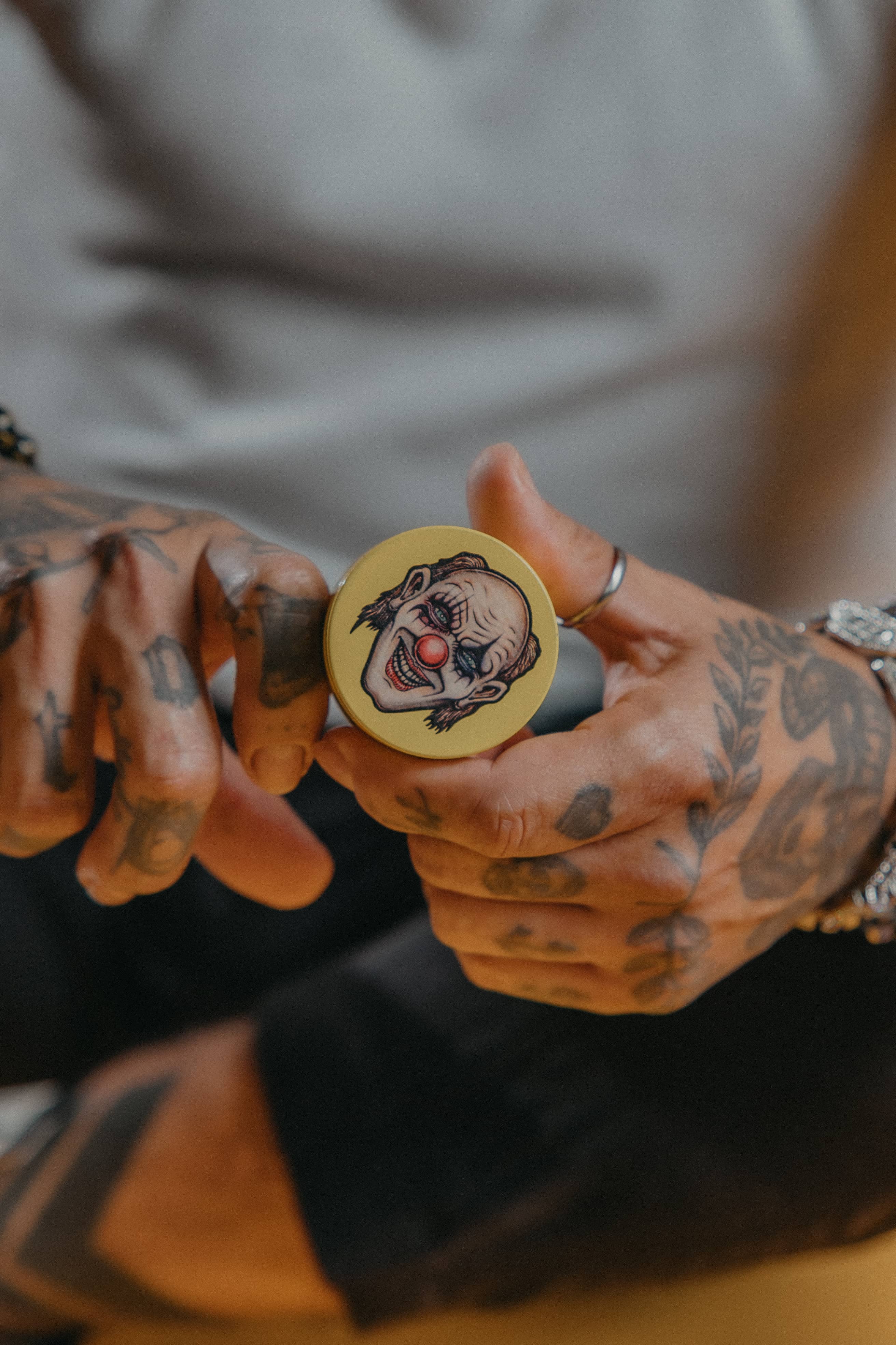 Grinder en Cerámica Lion Rolling Circus