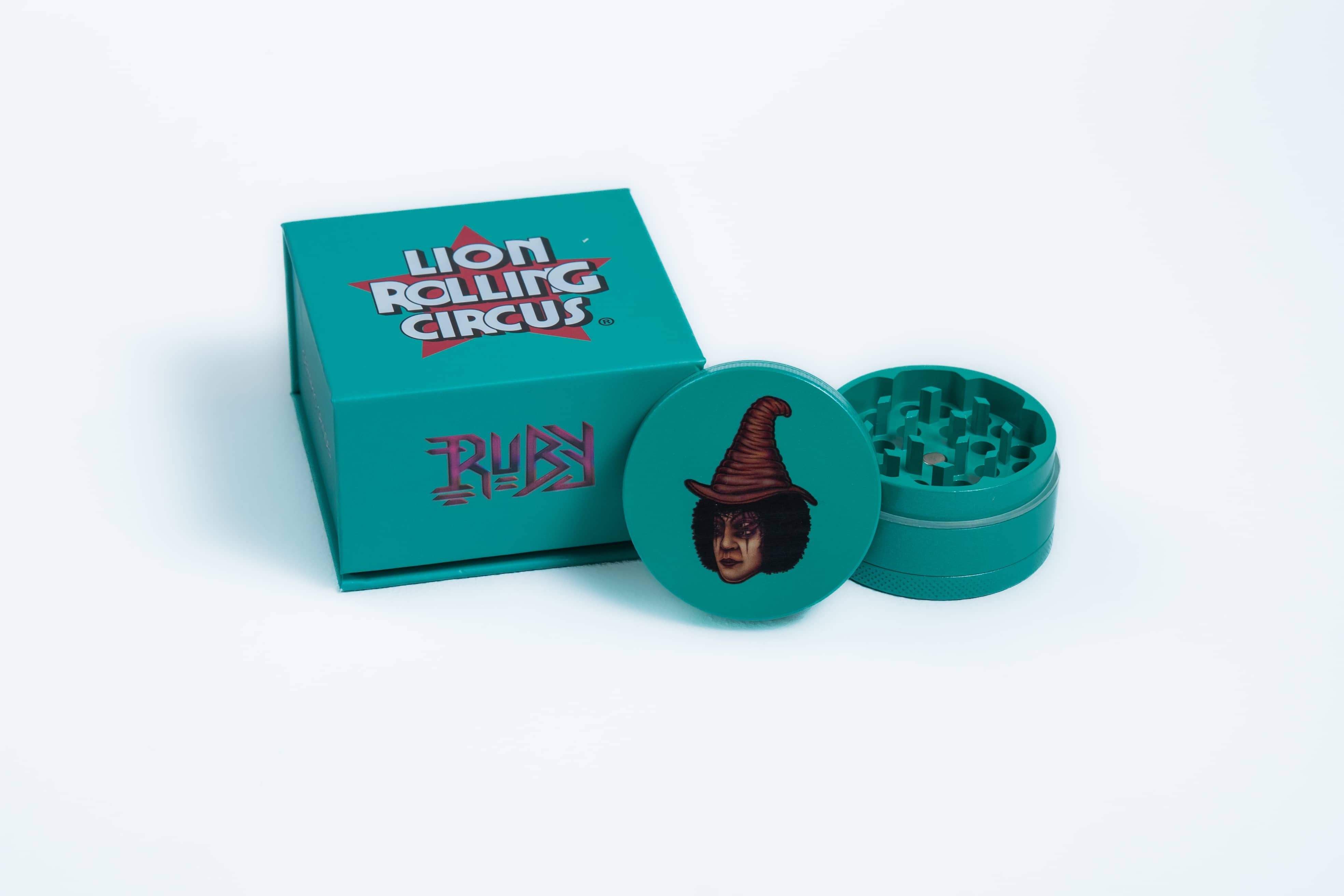 Grinder en Cerámica Lion Rolling Circus